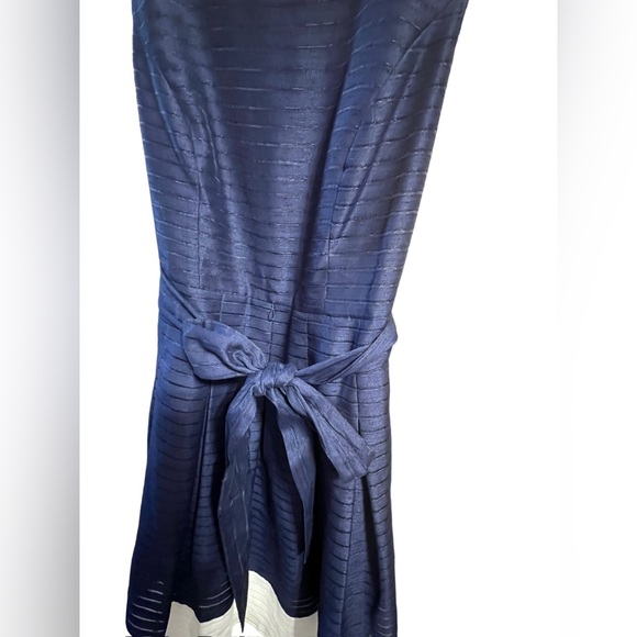Tommy Hilfiger Sleeveless Dress - Picture 5 of 5